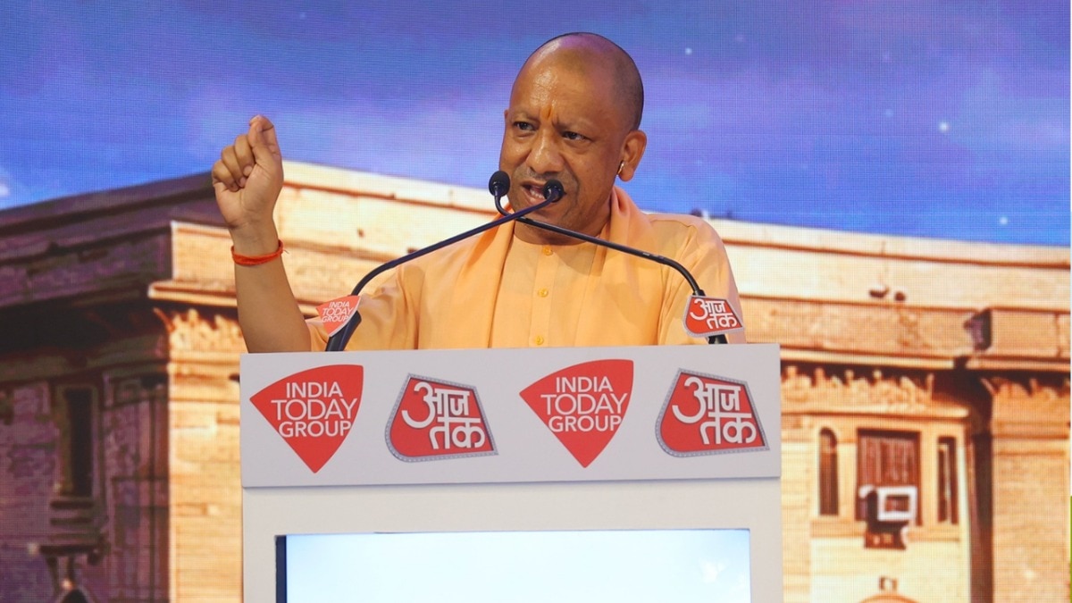 CM Yogi in Panchayat Aaj Tak Lucknow