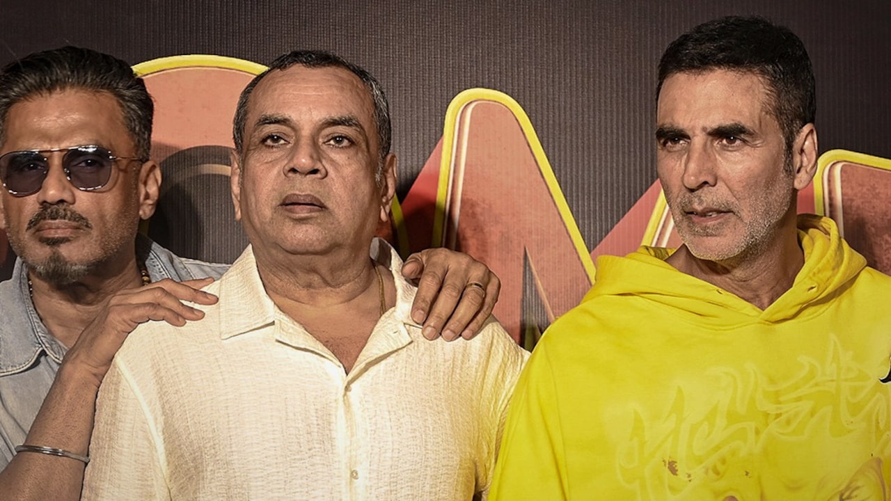 अक्षय कुमार के लीगल नोटिस पर परेश रावल का खुलासा