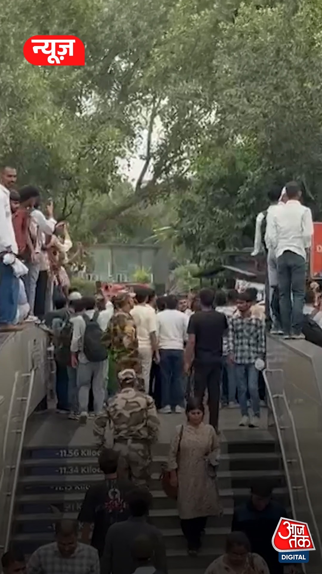 Delhi Metro Closed