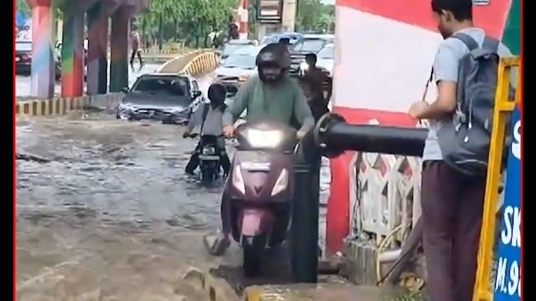 delhi ncr heavy rain