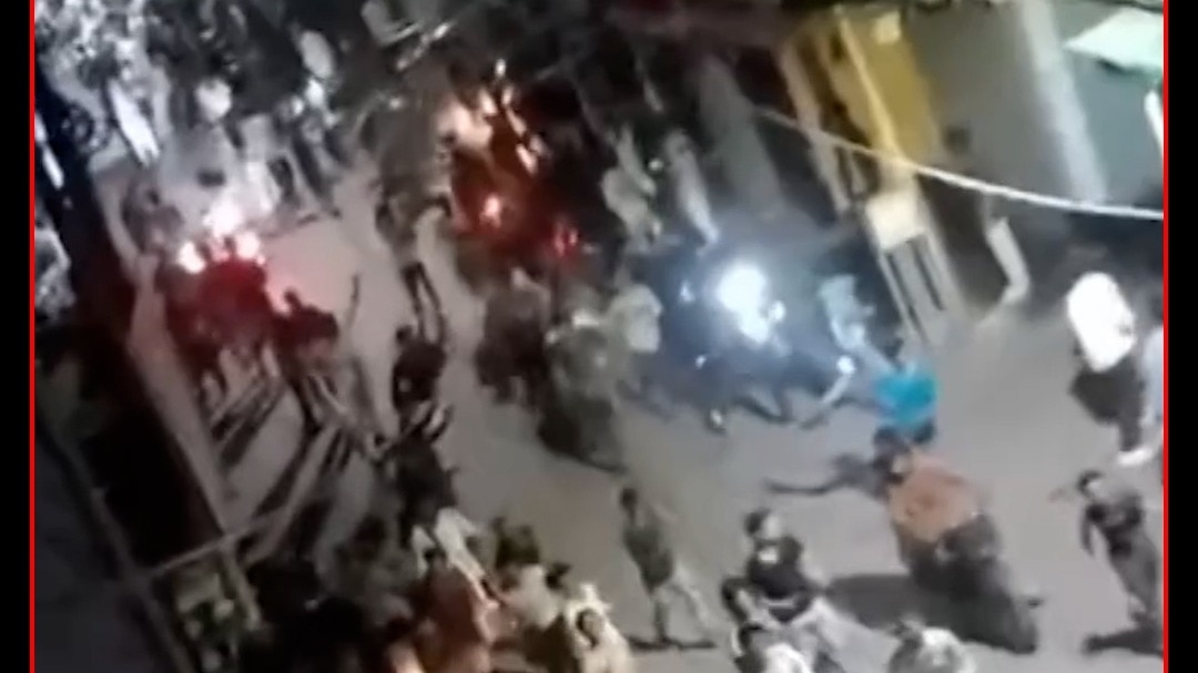 कानपुर में दुकानदार को 16 रुपये का ऑफर पड़ा भारी