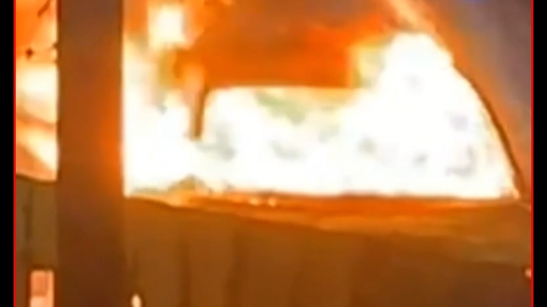 mumbai car catches fire on sclr 