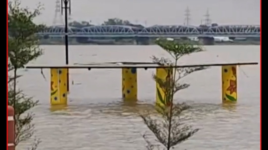 prayagraj ganga yamuna flood