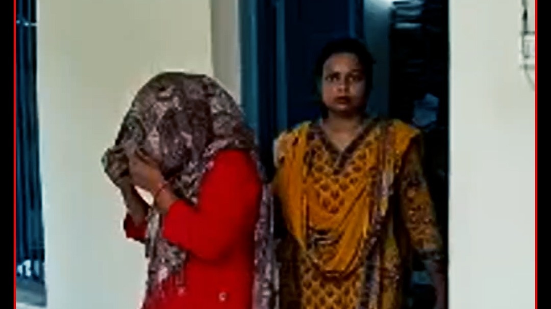 patna bihar liquor smuggling woman 