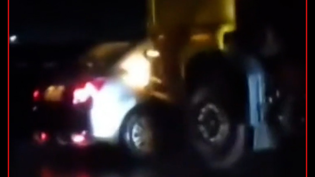 Gorakhpur dumper drags car 