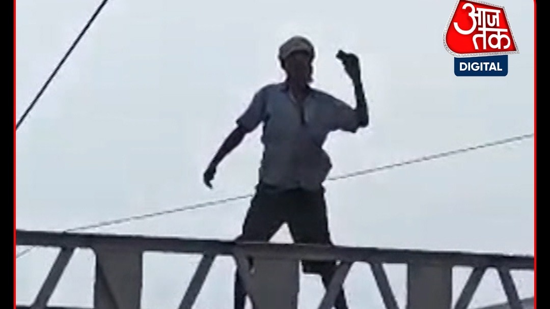 Patna City bridge rescue youth 