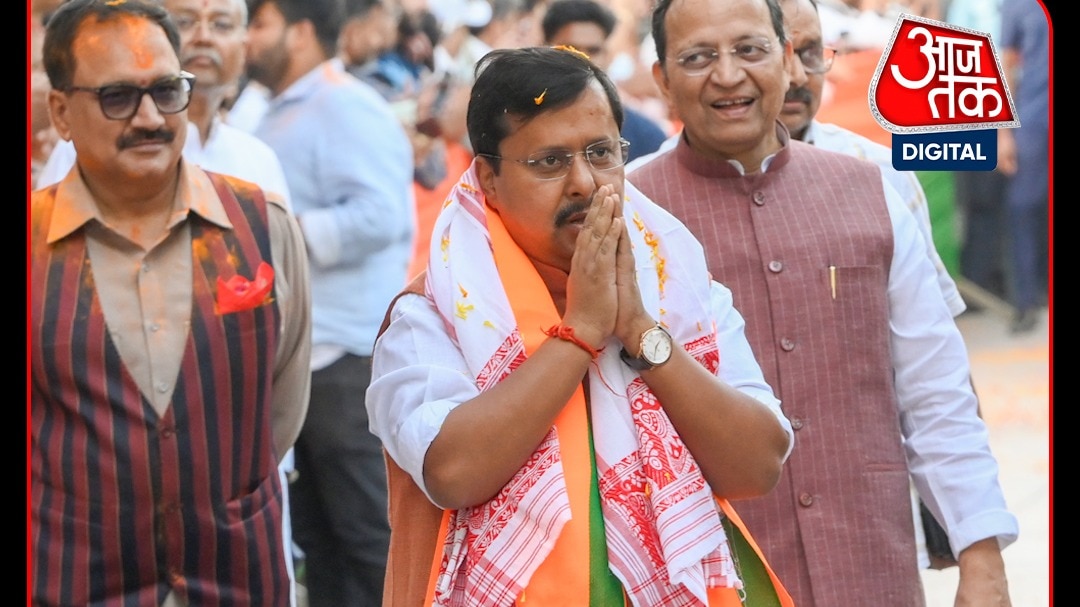 Meeting Old Cadre Outsider Discontent