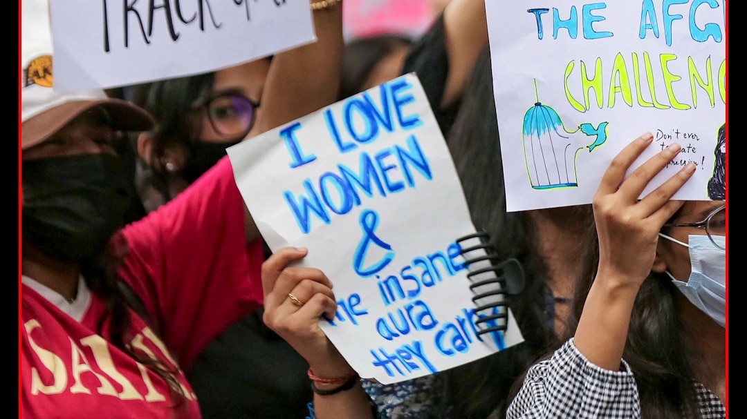 women protest in delhi