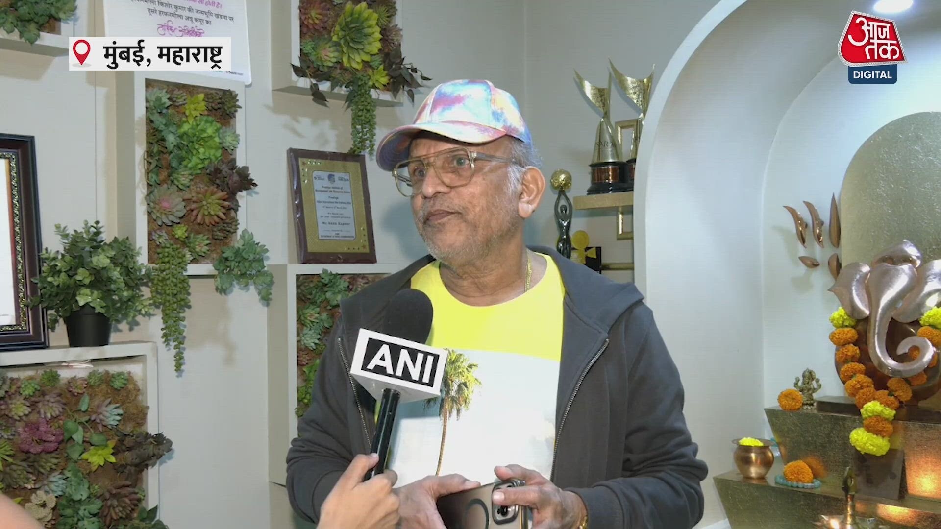 Filmmaker pays emotional tribute to veteran actor Nana Patekar.