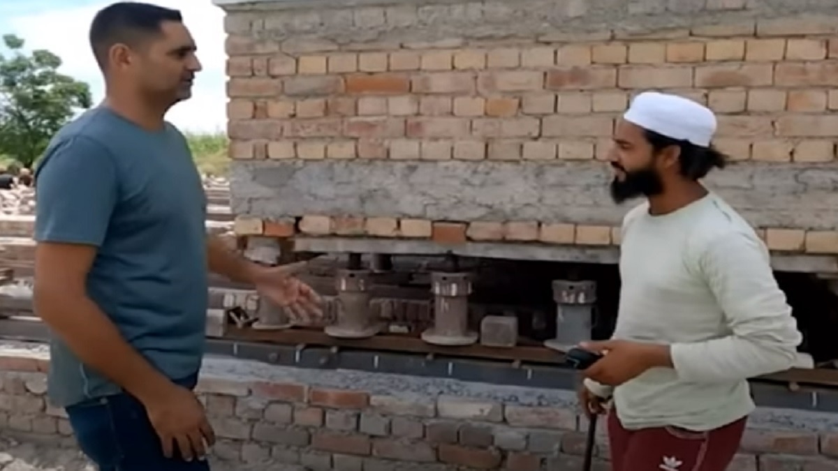 घर मालिक सुखविंदर सिंह और ठेकेदार मोहम्मद शाहिद