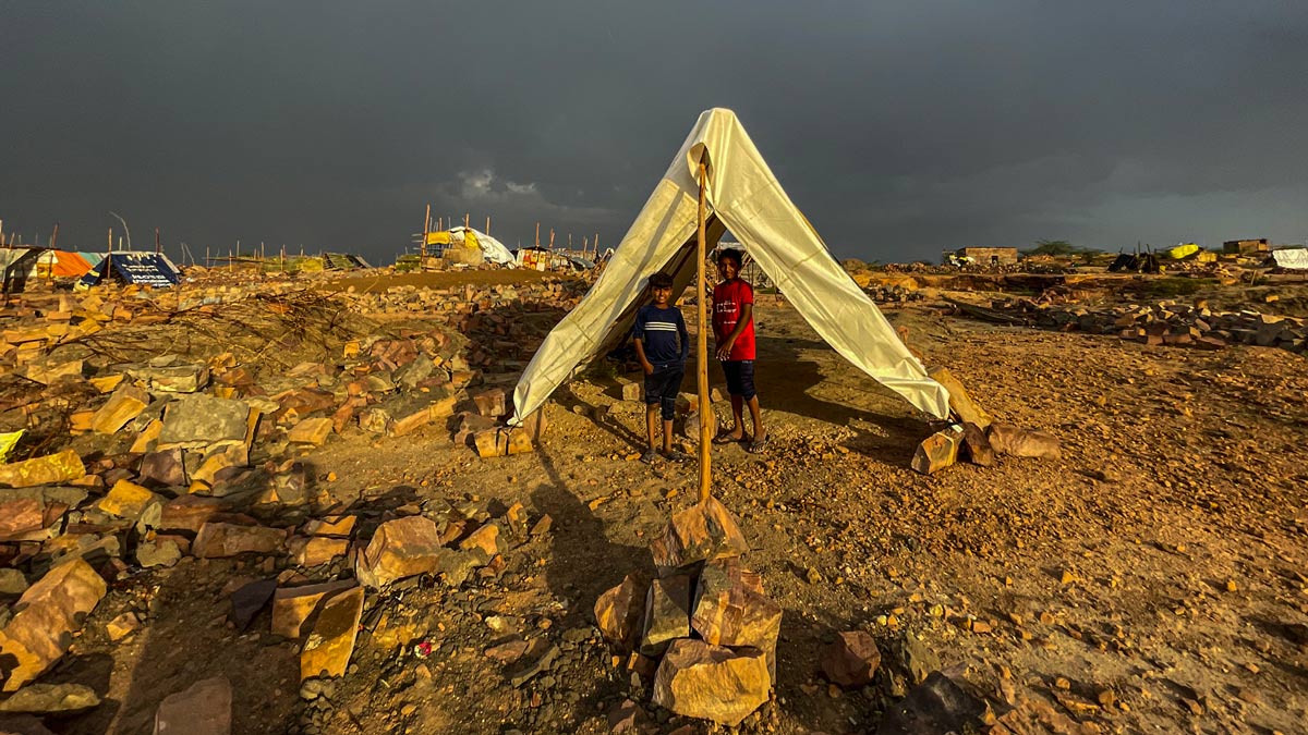 hindu migration from pakistan to india due to violence and rape human stories world refugee day 