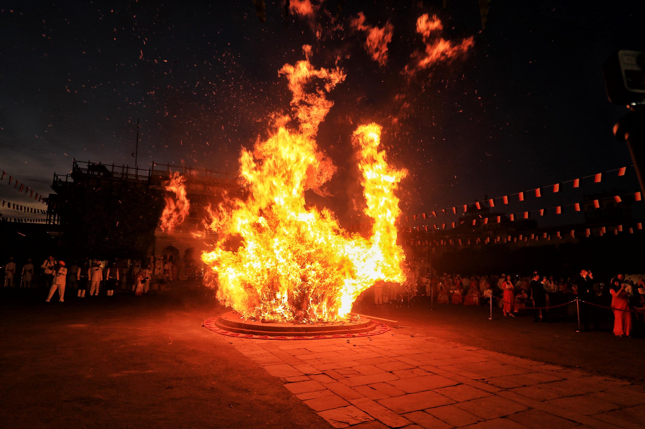 Holika dahan