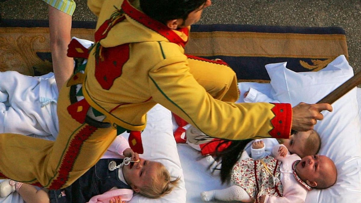  Baby Jumping Spanish Festival