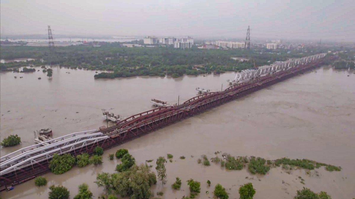 delhi flood News