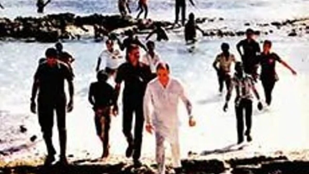 राजीव गांधी