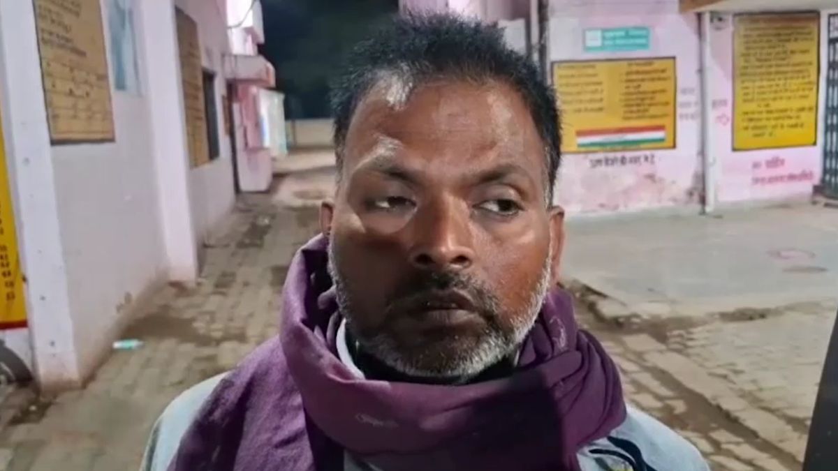 agra tragic accident bolero crashes into tree five death on spot