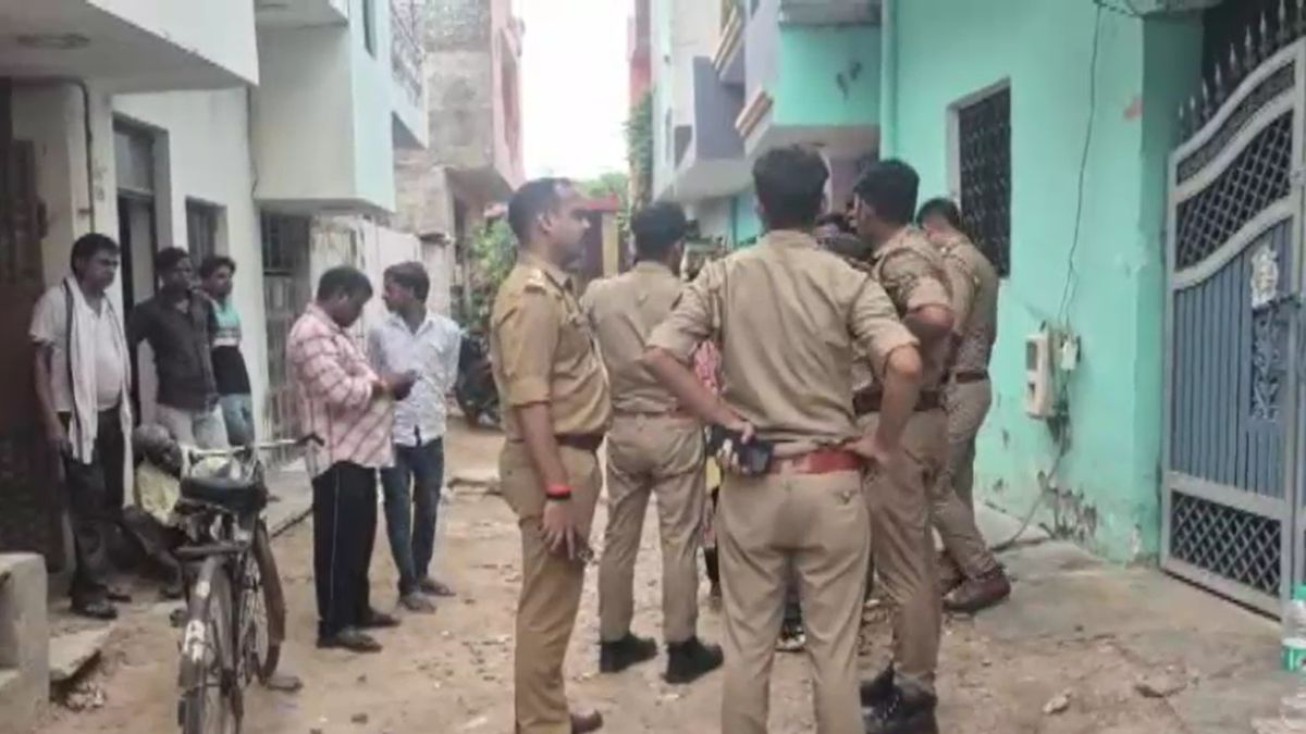 agra wife told police how she killed husband buried under bathroom floor