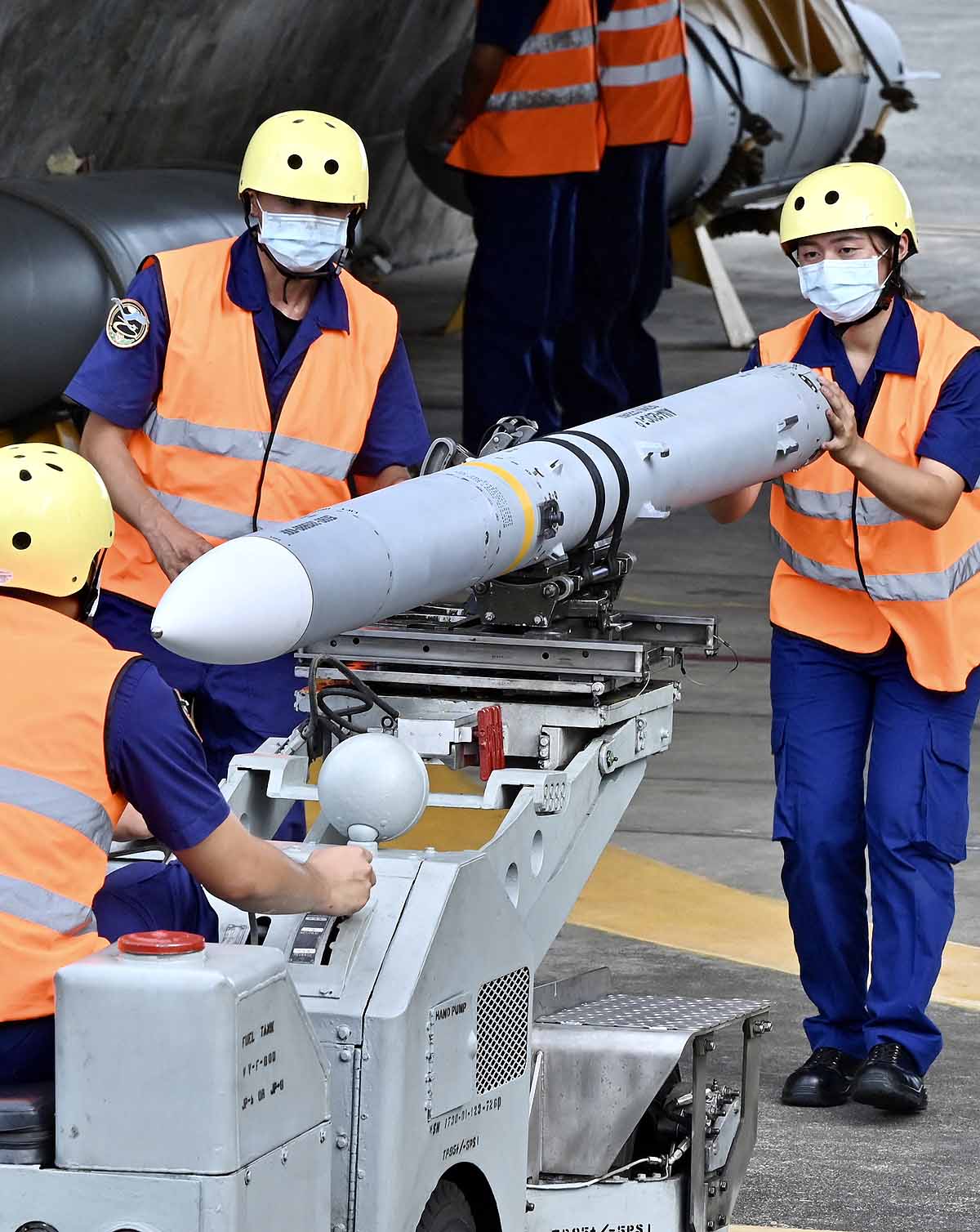 pak us amraam missile bangladesh china fighter jet