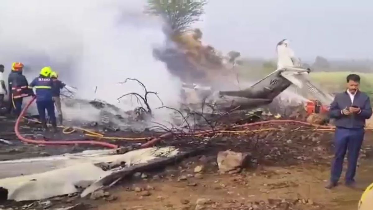 Ajit Pawar Plane Crash Near Baramati 5 death Updates From Ground