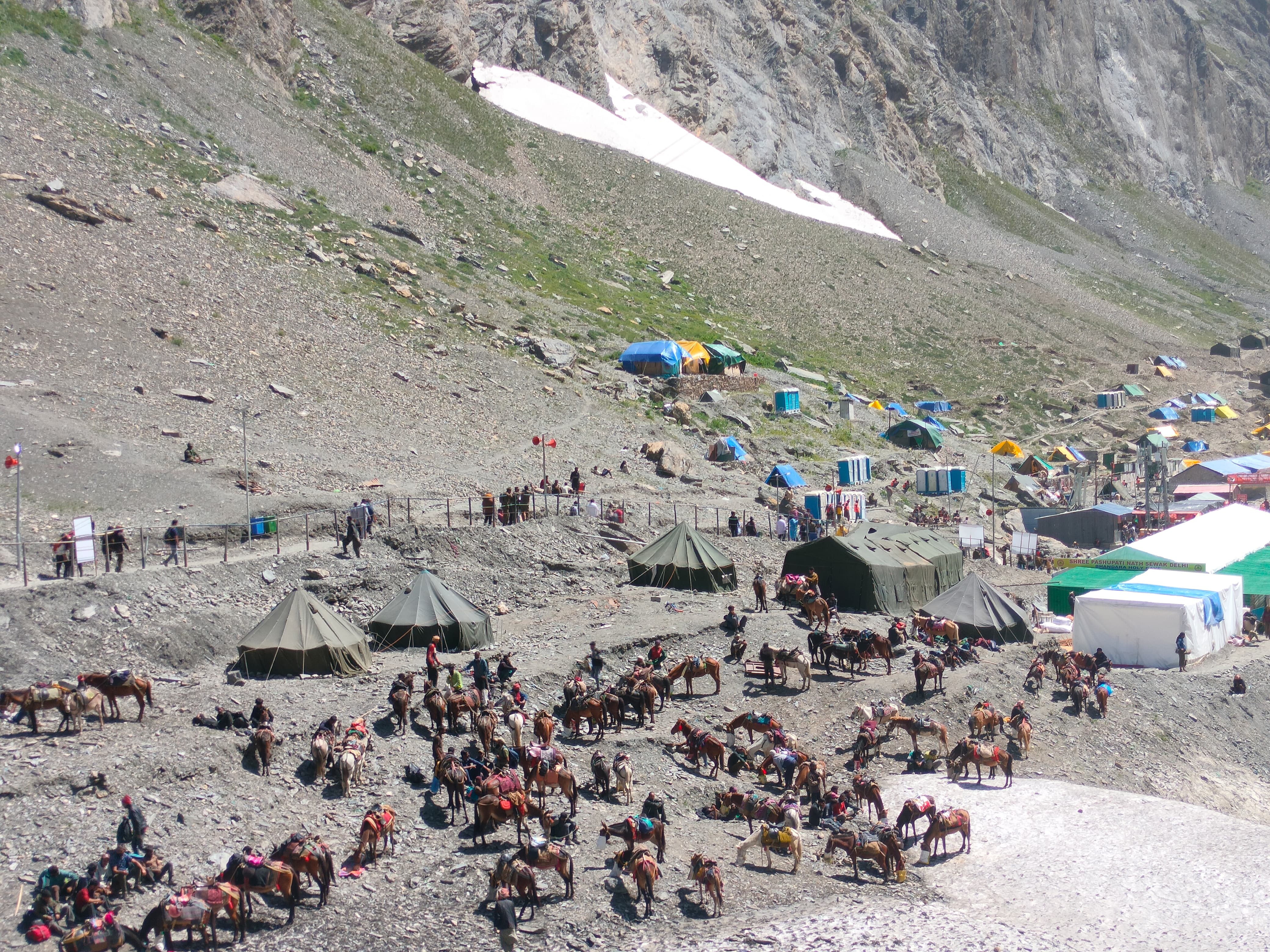 बदल रहा है कश्मीर का मौसम