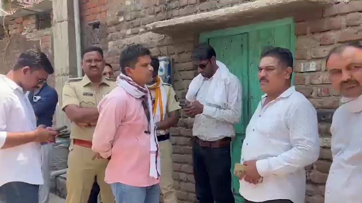 Amravati video sex scandal Police took accused Ayan to house recover mobile phone