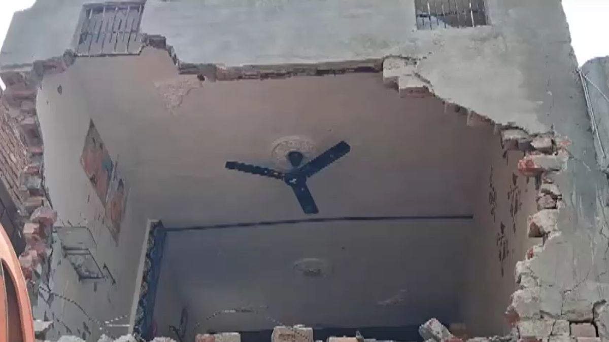 amritsar police demolish drug smuggler property 10 cases