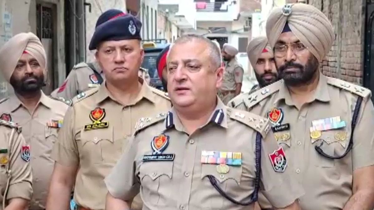 amritsar police demolish drug smuggler property 10 cases