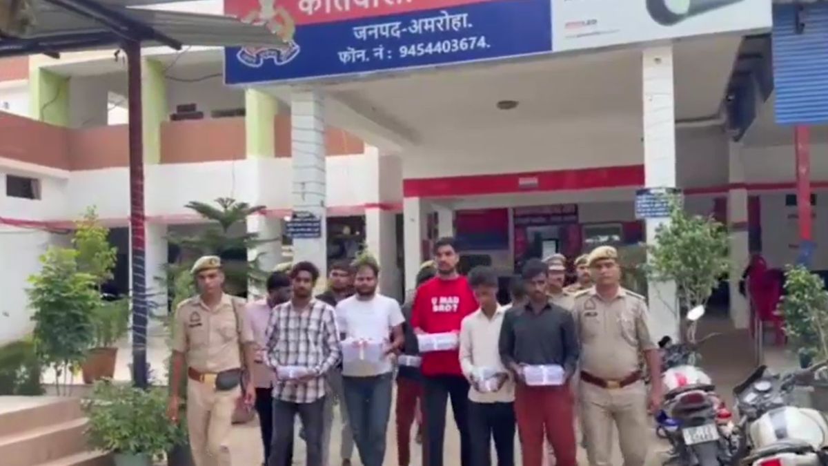 amroha police bust networking job scam gang 9 arrested youths rescued amroha police bust networking job scam gang 9 arrested youths rescued
