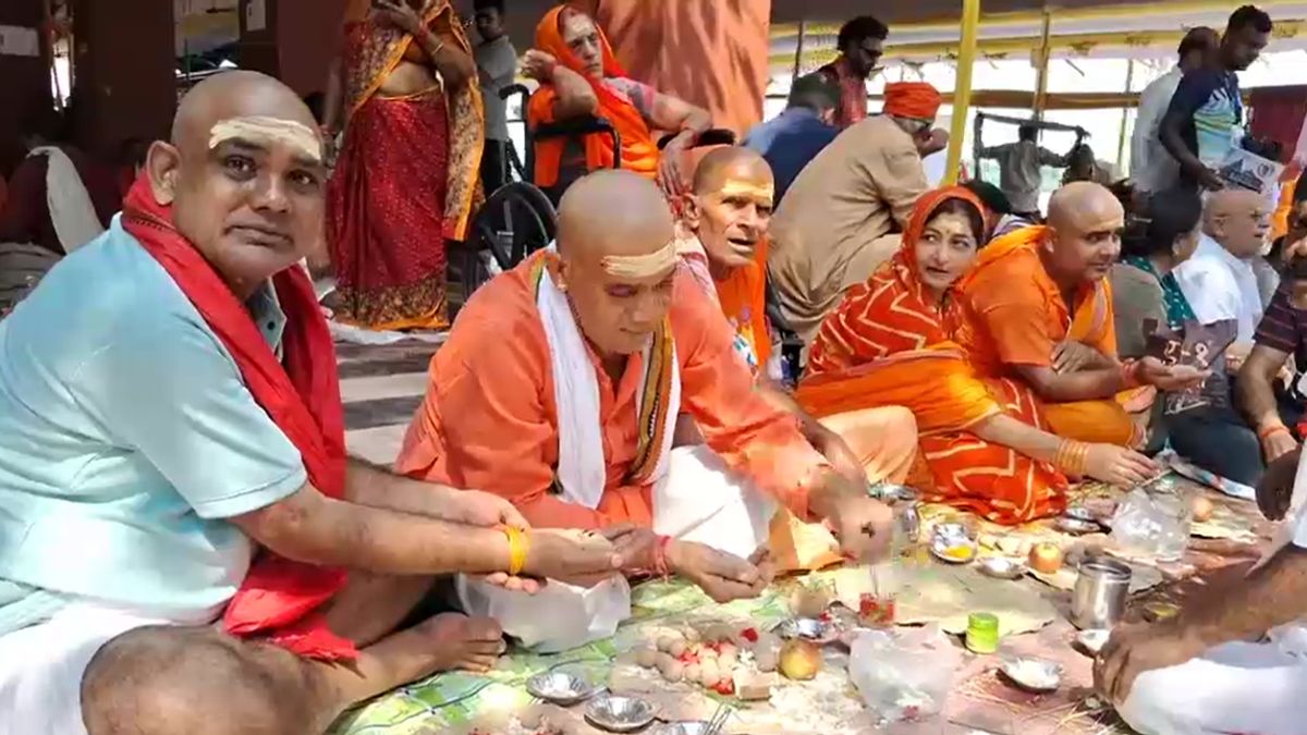 ancient pind daan tradition why people reach gaya during pitru paksha ancient pind daan tradition why people reach gaya during pitru paksha