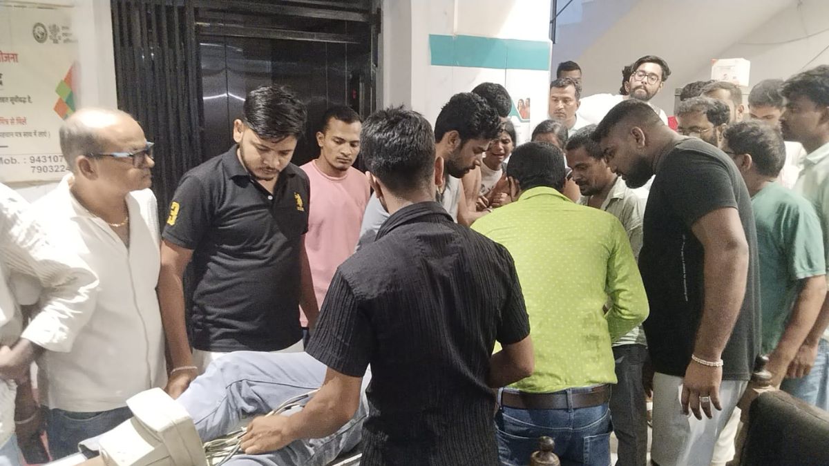 Ara 18 Year Old Boy Shot Dead Miscreants During Durga Puja Fair