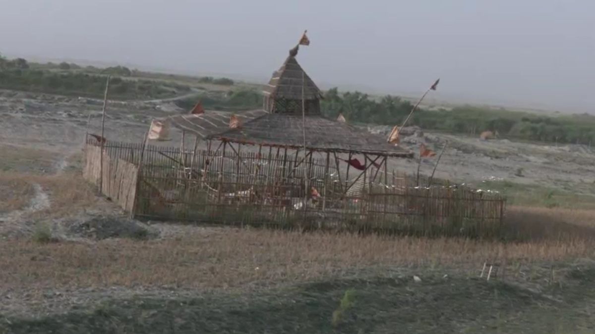 ayodhya dashrath path 15 km corridor to raja dashrath samadhi yoga weapon statues