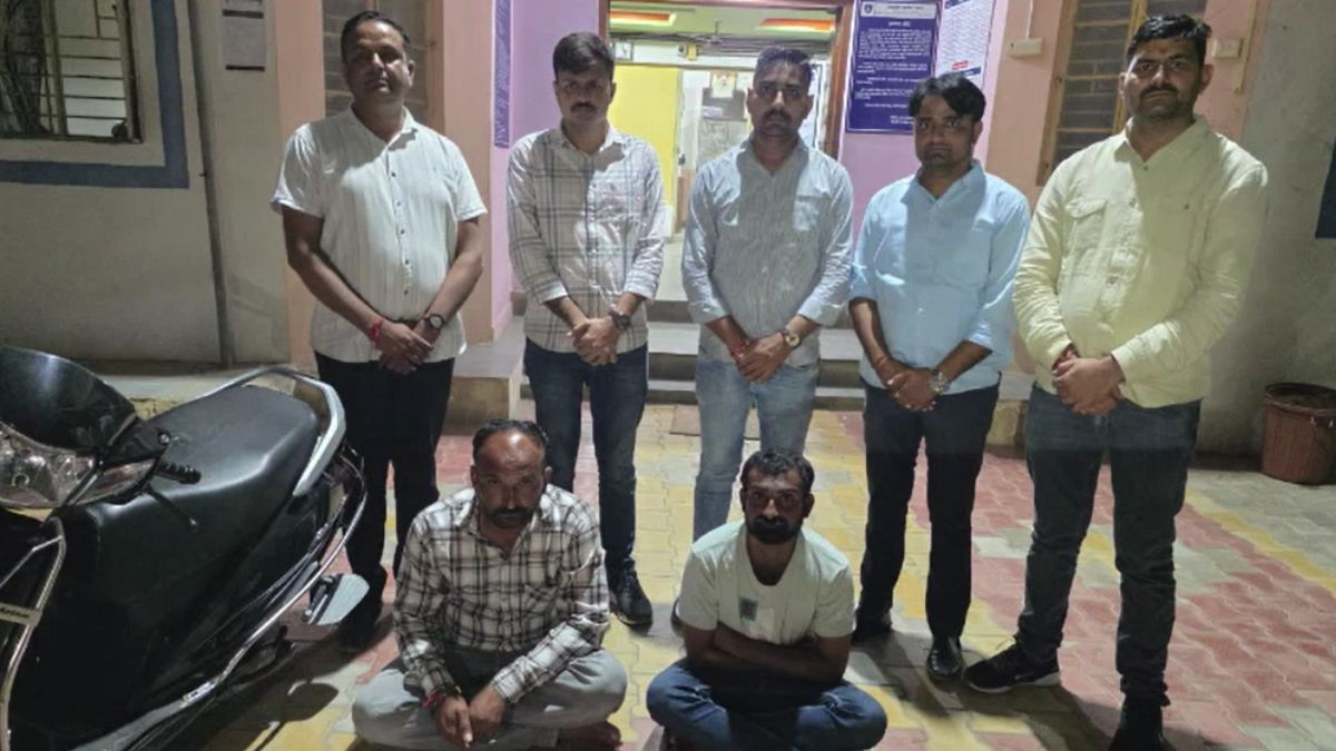 banaskantha sog raid fake 500 rupee notes two accused arrested lcla banaskantha sog raid fake 500 rupee notes two accused arrested lcla