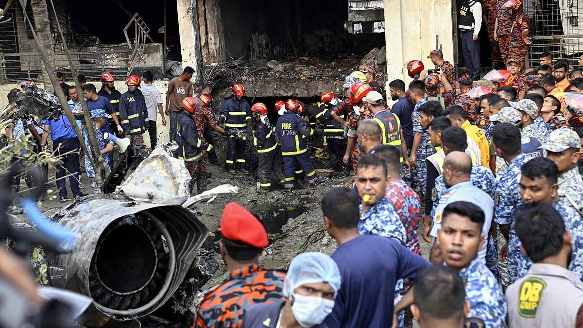 Bangladesh Fighter Jet Crash
