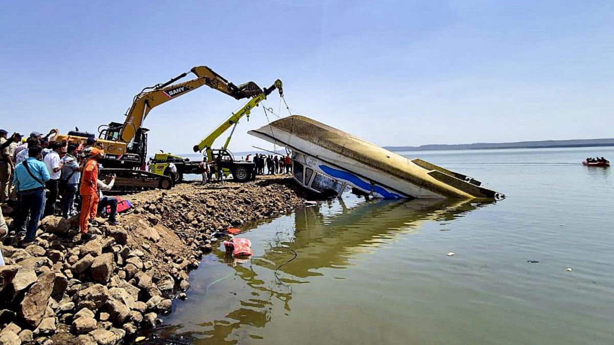bargi dam cruise accident mother hugging son body heartbreaking story
