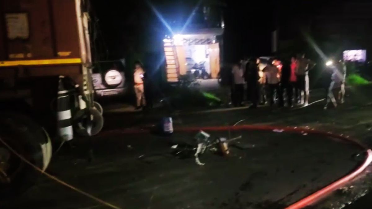 Bijnor Accident Truck Crushes Scooter Rider Collides With Canter Catches Fire Driver Burnt Alive