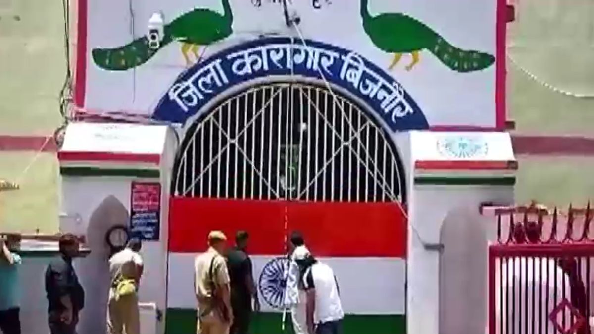 bijnor man arrested for burning car near temple after telegram task