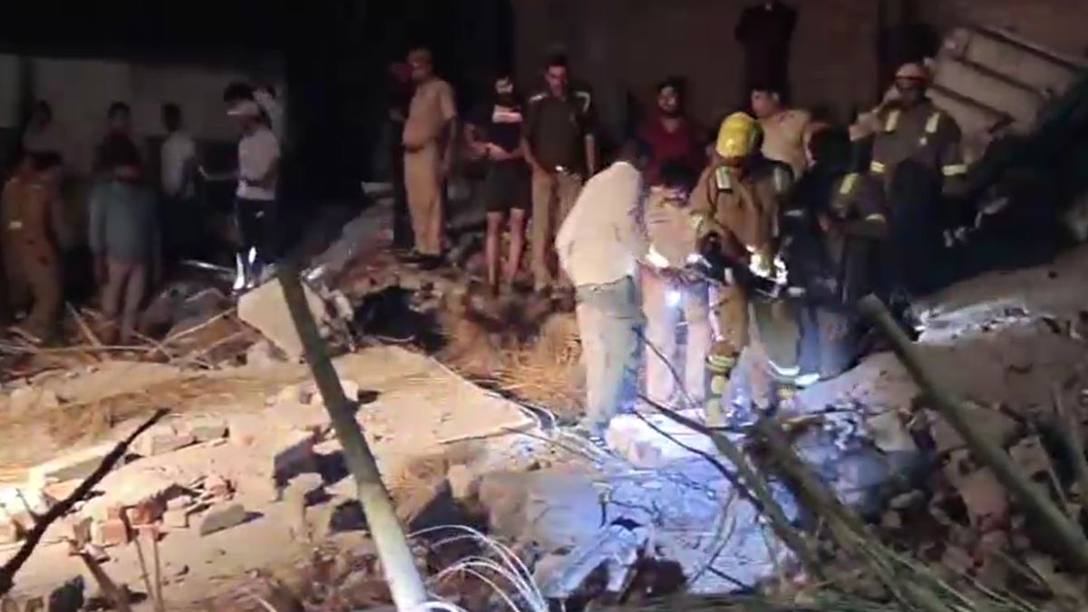 bulandshahr chhatari under construction house collapse uncle nephew killed bulandshahr chhatari under construction house collapse uncle nephew killed