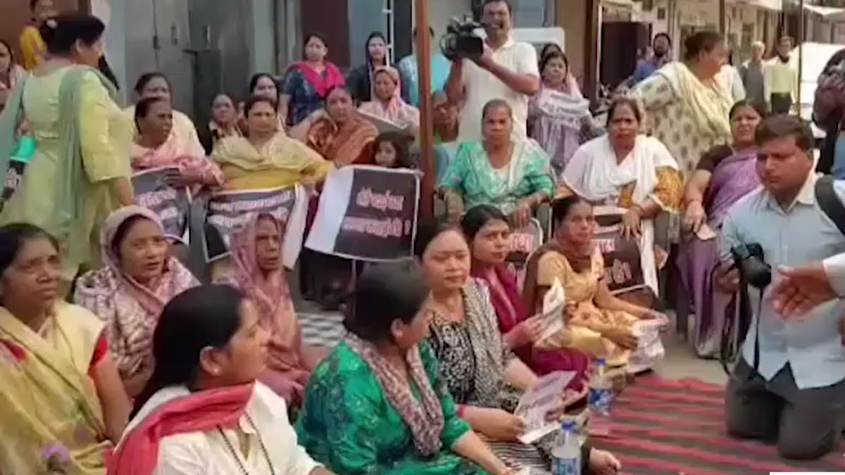 मुझे विनायक भैया कहो, आप महिलाओं के लिए मां, बहन, मेरठ एसपी की तरह हैं