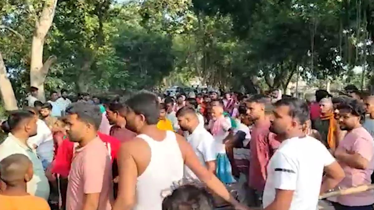 chapra helicopter relief package falls on elderly man death three injured chapra helicopter relief package falls on elderly man death three injured