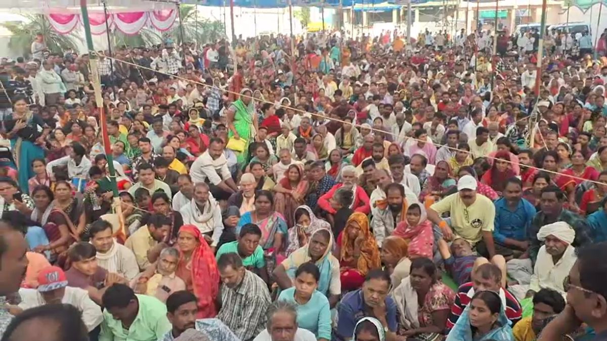 chhindwara kambal vaale baaba camp crowd claims cure diseases