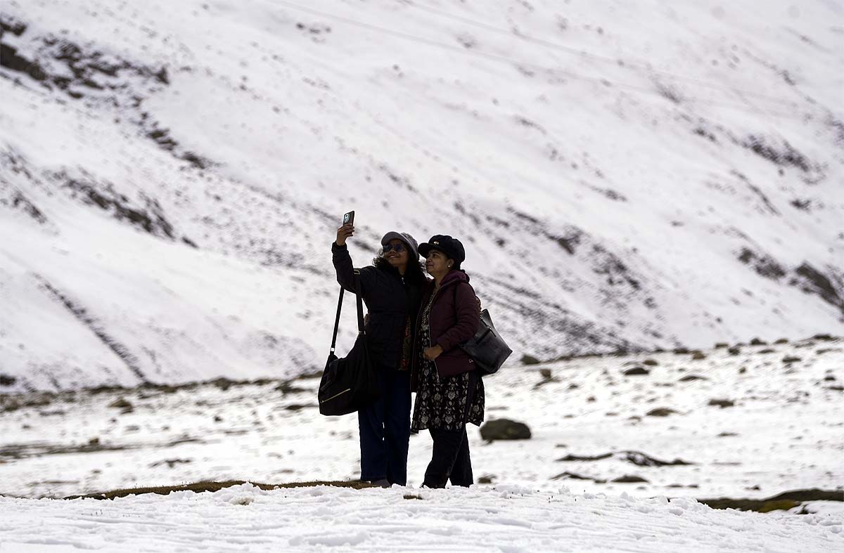 Delhi Weather December-Like Cold Delhi Weather December-Like Cold