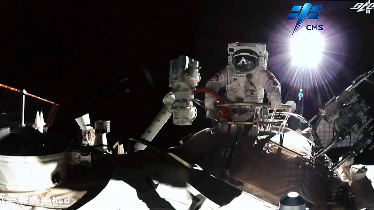 China space race US 