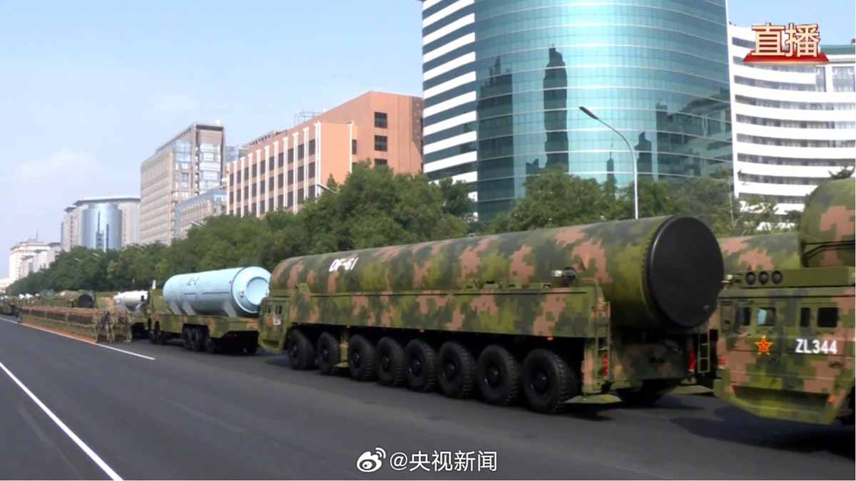china victory day parade weapons
