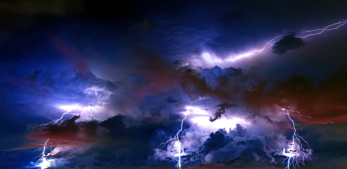 Intra-cloud lightning