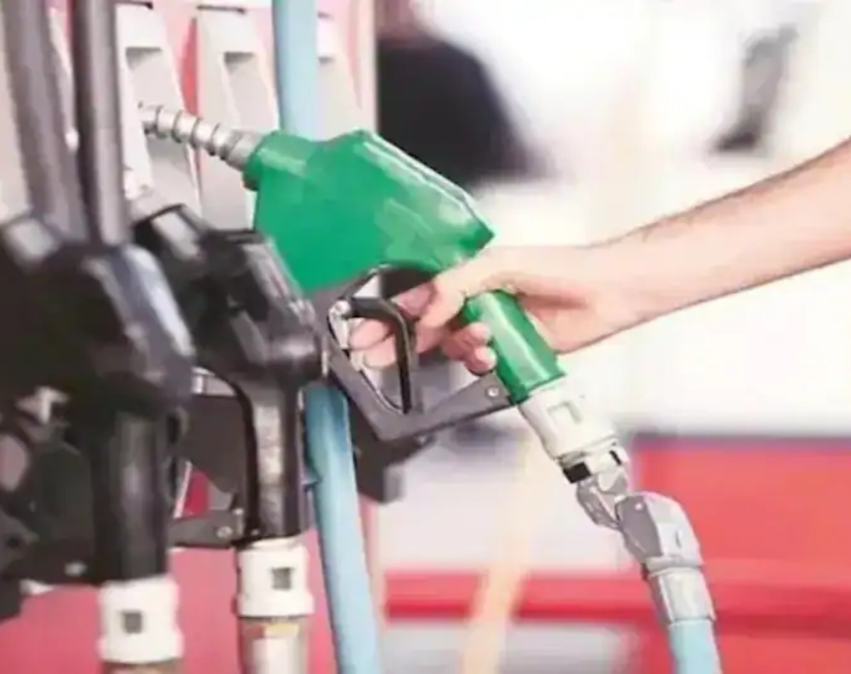 देश में सस्ता हो सकता है पेट्रोल-डीजल (Photo: ITG) Petrol Diesel Price May Fall