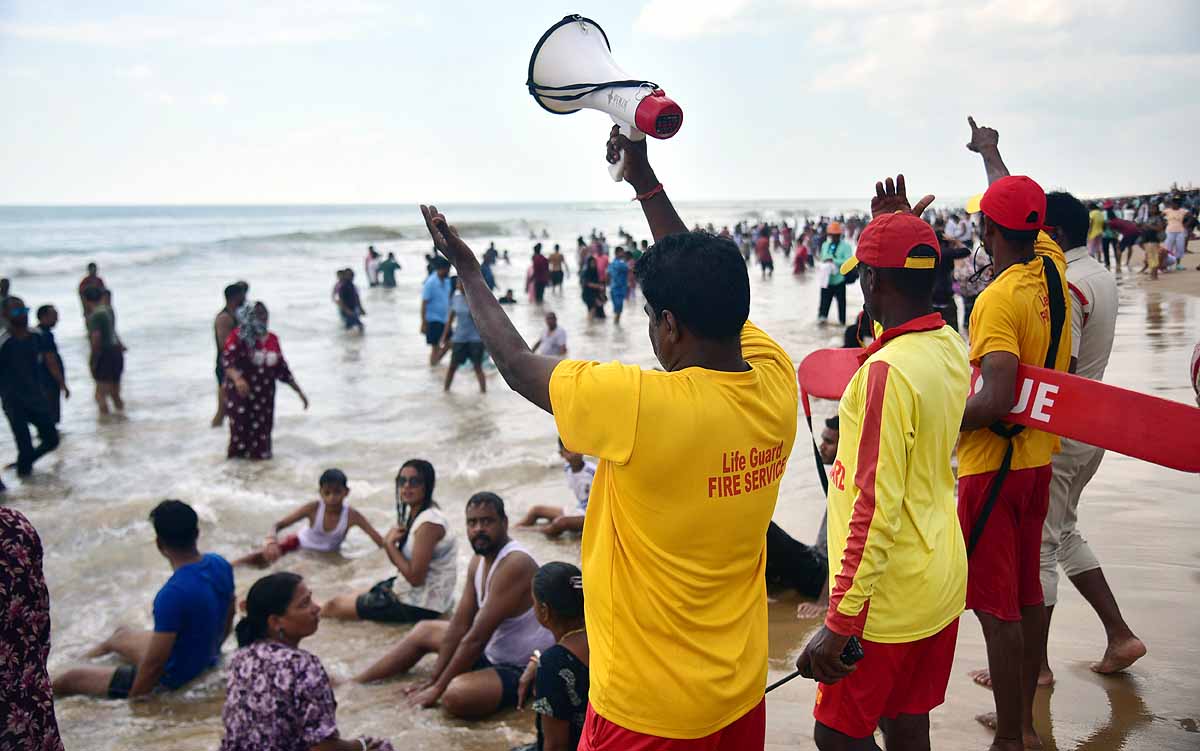 Cyclone Montha Hurricane Melissa