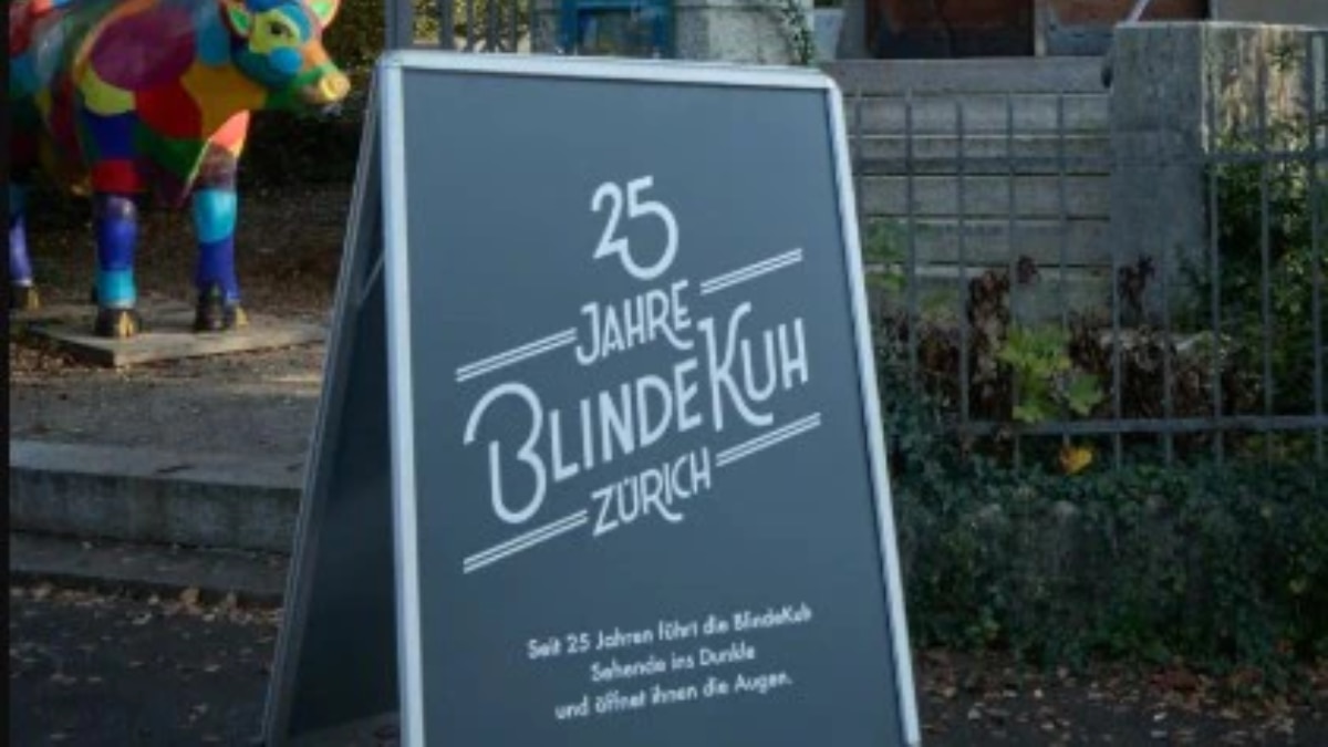 First permanent blackout restaurant