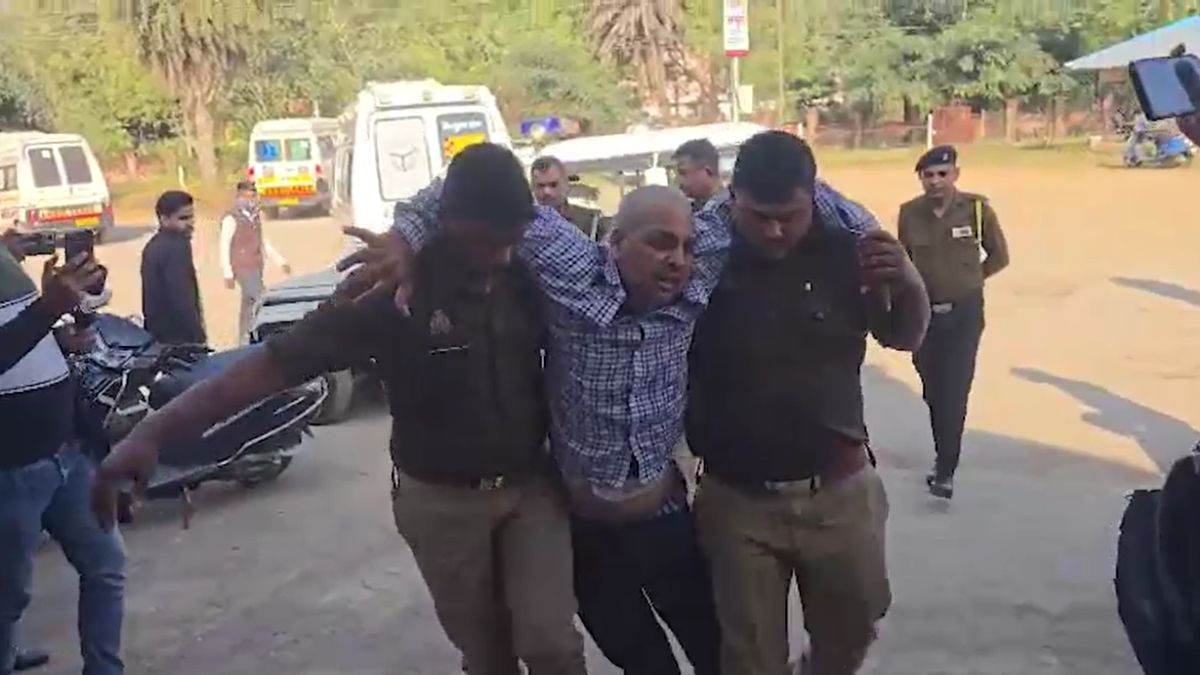 daughter love marriage said will go with boyfriend father falls ill daughter love marriage said will go with boyfriend father falls ill