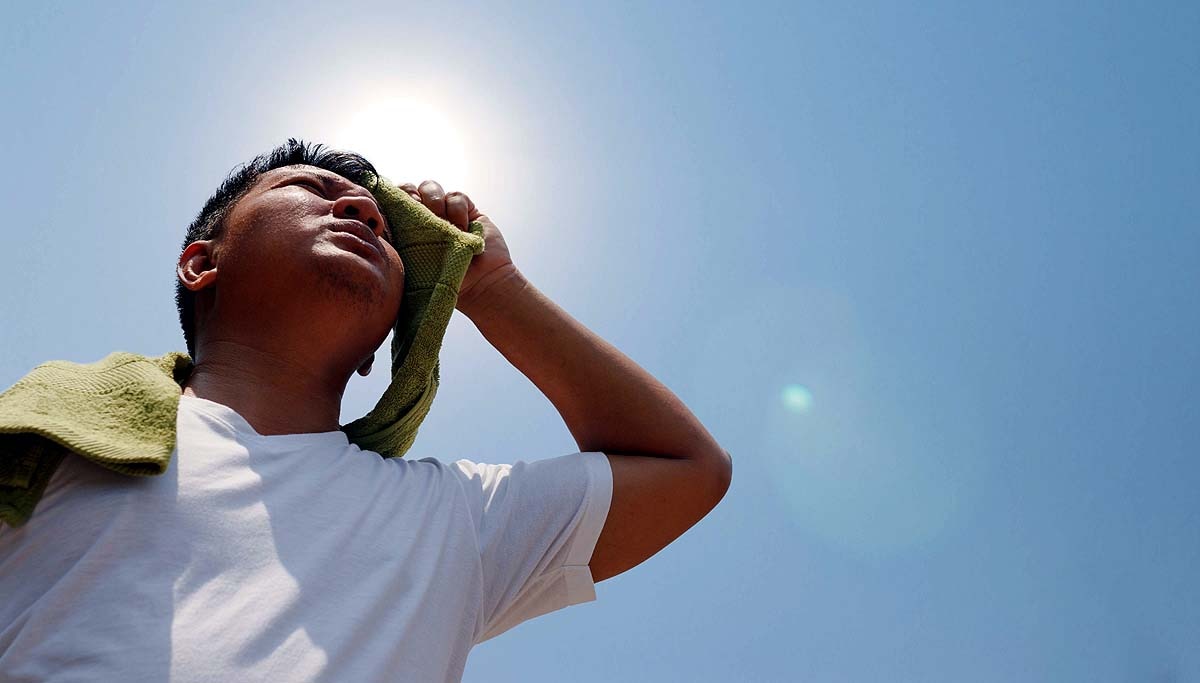 Delhi Summer Heat Electricity
