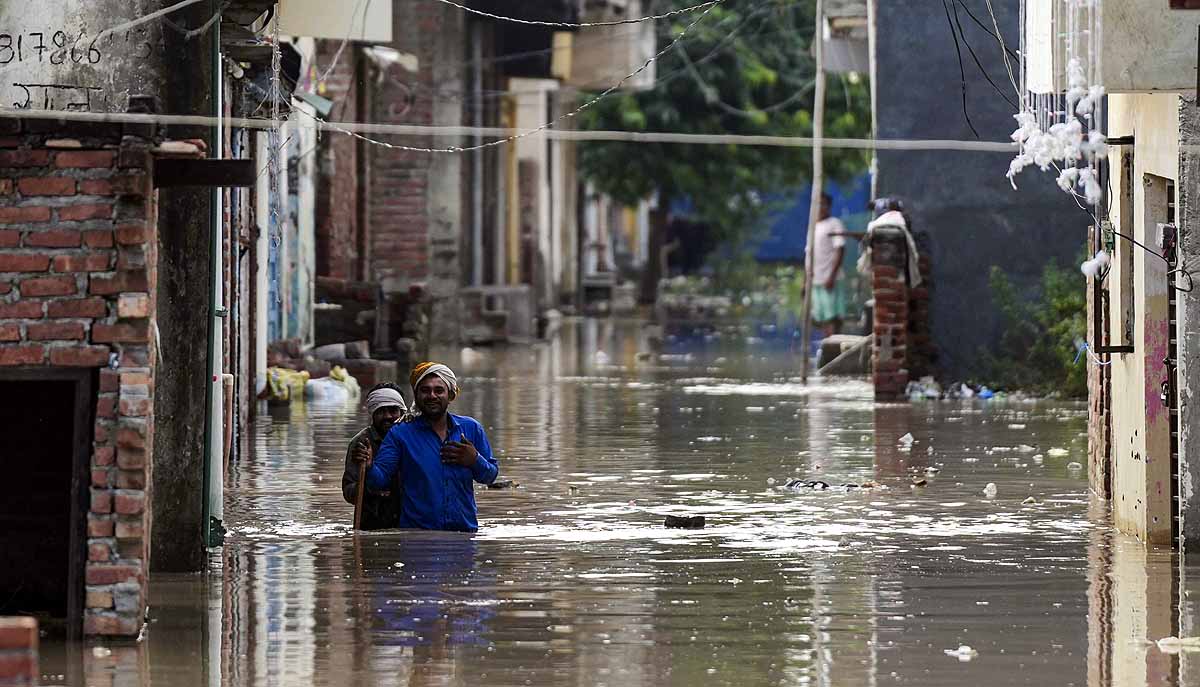 delhi yamuna flood